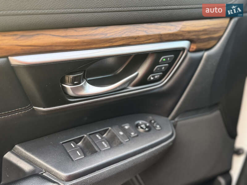 Позашляховик / Кросовер Honda CR-V 2018 в Львові