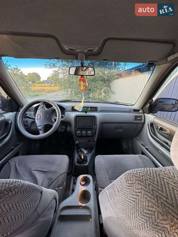 Внедорожник / Кроссовер Honda CR-V 1998 в Черкассах