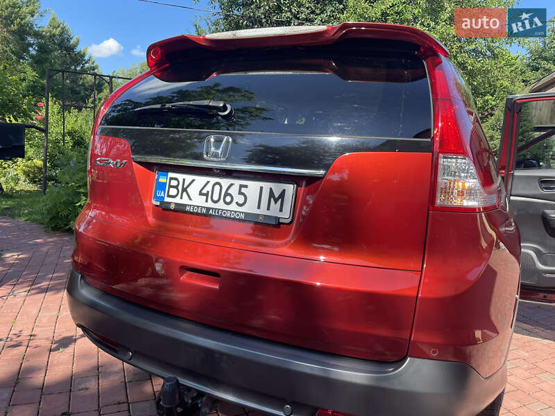 Внедорожник / Кроссовер Honda CR-V 2013 в Гоще
