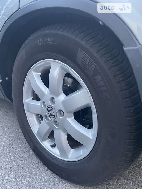 Внедорожник / Кроссовер Honda CR-V 2008 в Киеве
