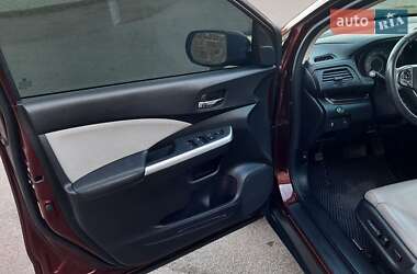 Внедорожник / Кроссовер Honda CR-V 2015 в 