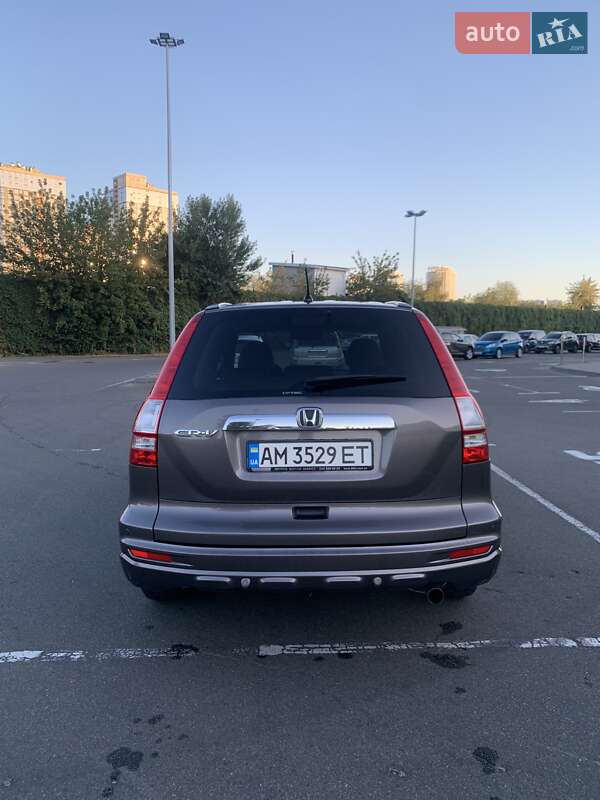 Позашляховик / Кросовер Honda CR-V 2010 в Києві