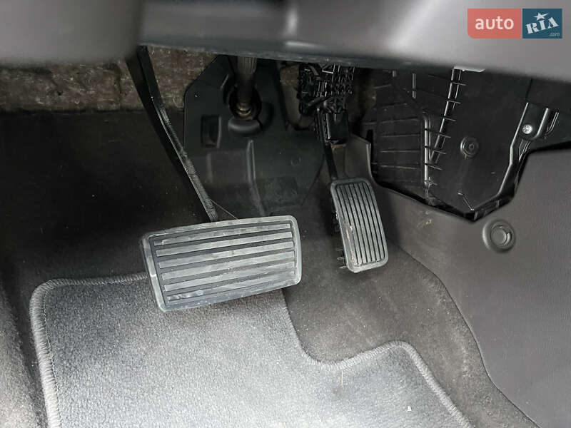 Внедорожник / Кроссовер Honda CR-V 2013 в Днепре