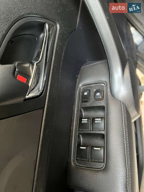 Позашляховик / Кросовер Honda CR-V 2008 в Тернополі фото 5 Позашляховик / Кросовер Honda CR-V 2008 в Тернополі