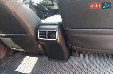 Позашляховик / Кросовер Honda CR-V 2015 в 