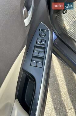 Внедорожник / Кроссовер Honda CR-V 2013 в 