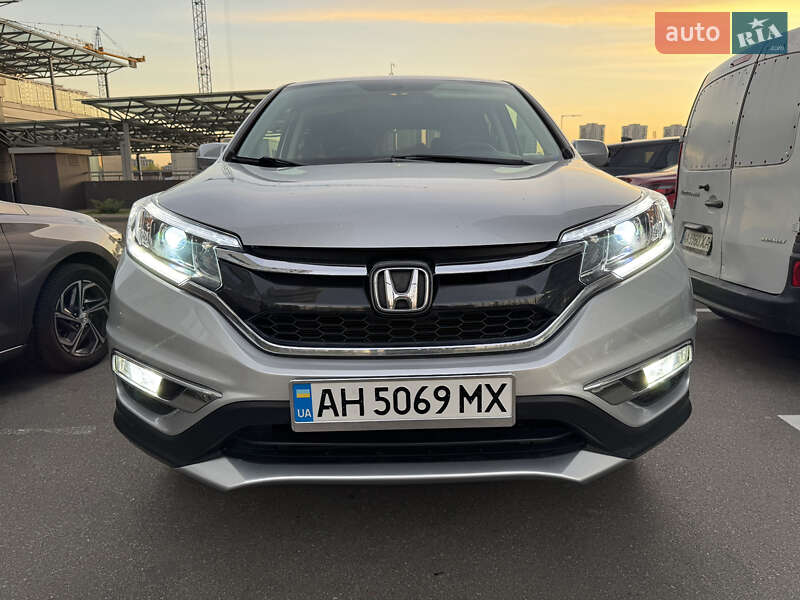 Внедорожник / Кроссовер Honda CR-V 2016 в 