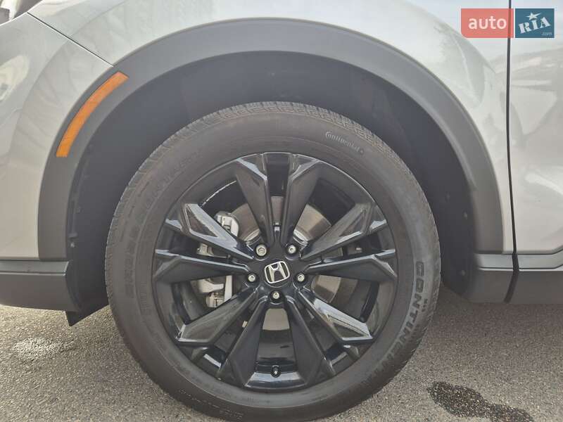 Внедорожник / Кроссовер Honda CR-V 2023 в Киеве