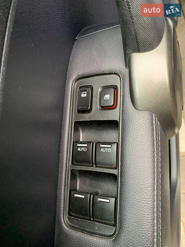 Внедорожник / Кроссовер Honda CR-V 2011 в Новом Калинове