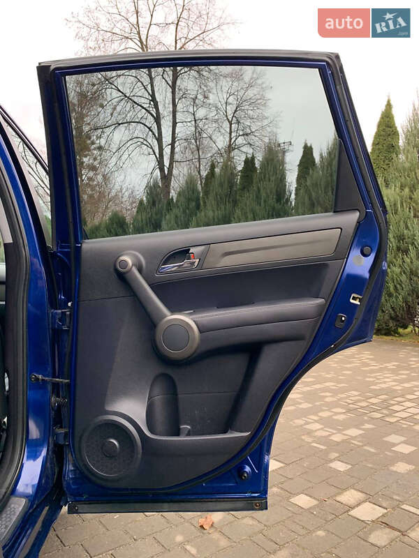Внедорожник / Кроссовер Honda CR-V 2011 в Новом Калинове