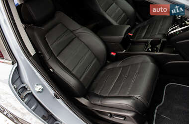 Позашляховик / Кросовер Honda CR-V 2022 в 