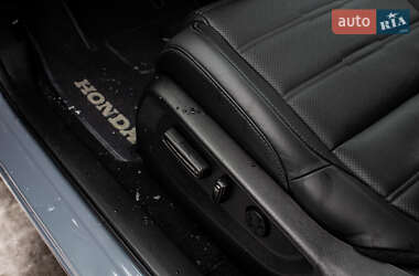 Позашляховик / Кросовер Honda CR-V 2022 в 