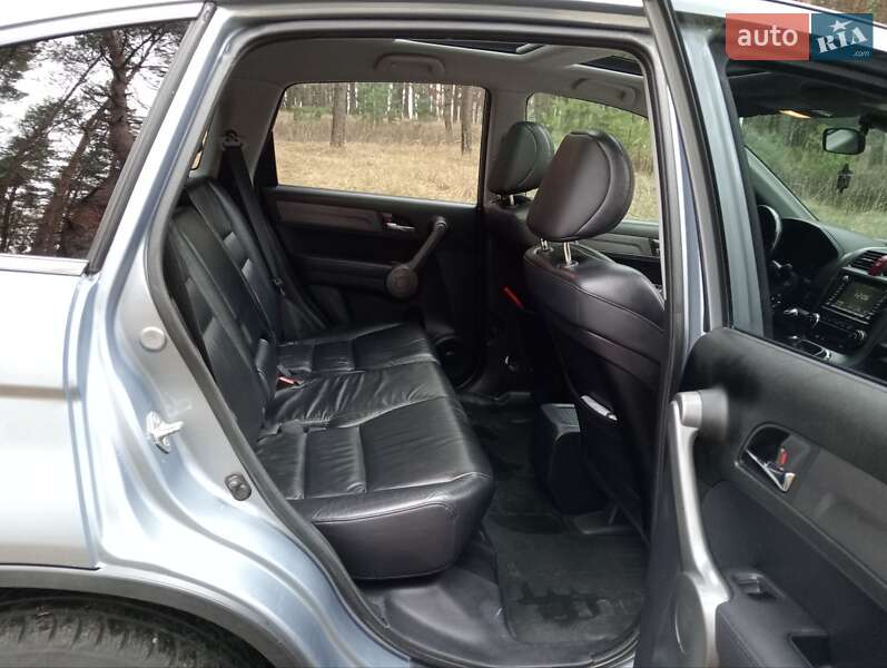 Внедорожник / Кроссовер Honda CR-V 2007 в Кременчуге