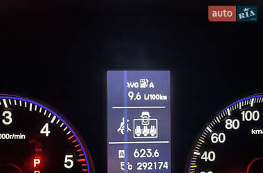 Внедорожник / Кроссовер Honda CR-V 2011 в 