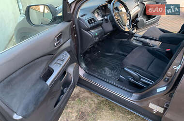 Позашляховик / Кросовер Honda CR-V 2014 в 