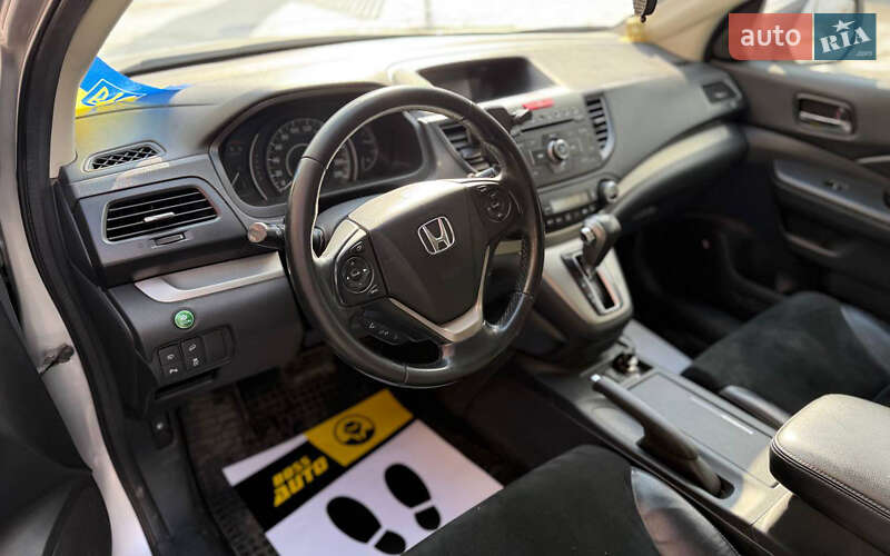 Внедорожник / Кроссовер Honda CR-V 2013 в Черновцах