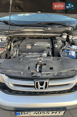 Внедорожник / Кроссовер Honda CR-V 2011 в 