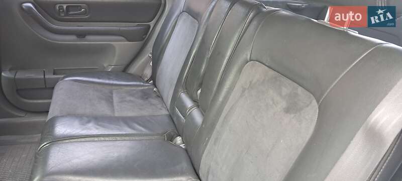 Внедорожник / Кроссовер Honda CR-V 2000 в Боярке