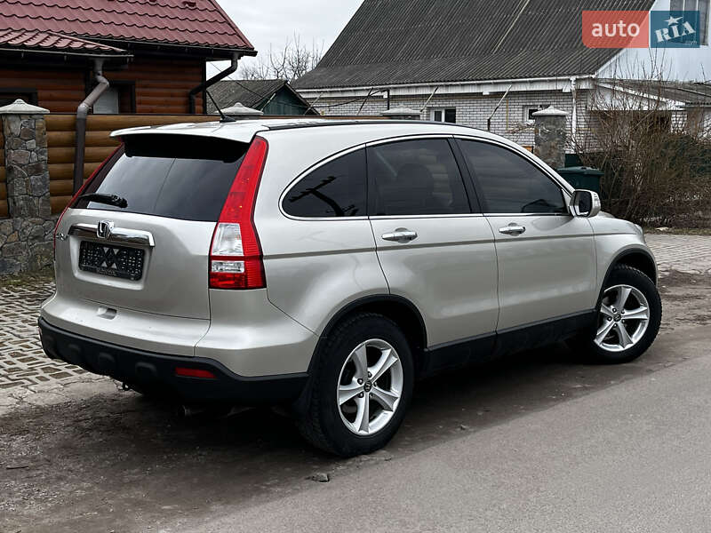 Внедорожник / Кроссовер Honda CR-V 2007 в Липовце
