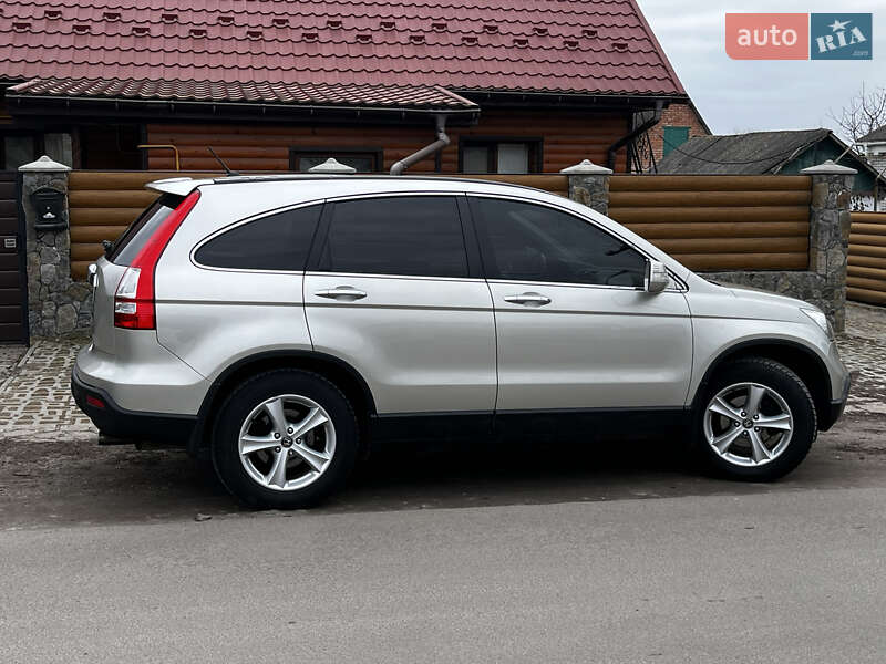 Внедорожник / Кроссовер Honda CR-V 2007 в Липовце