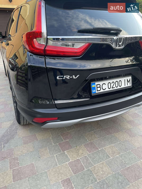 Позашляховик / Кросовер Honda CR-V 2017 в Золочеві
