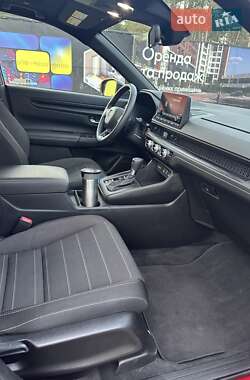 Позашляховик / Кросовер Honda CR-V 2022 в 