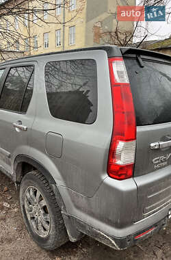 Позашляховик / Кросовер Honda CR-V 2005 в 