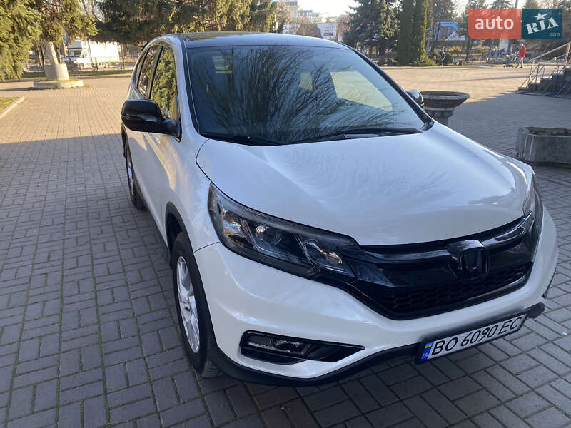 Внедорожник / Кроссовер Honda CR-V 2015 в Тернополе