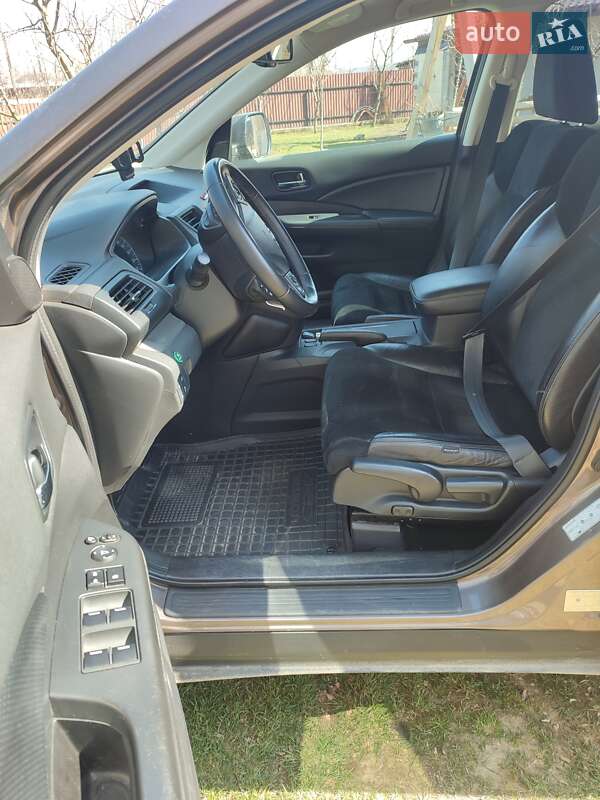 Внедорожник / Кроссовер Honda CR-V 2013 в Черновцах