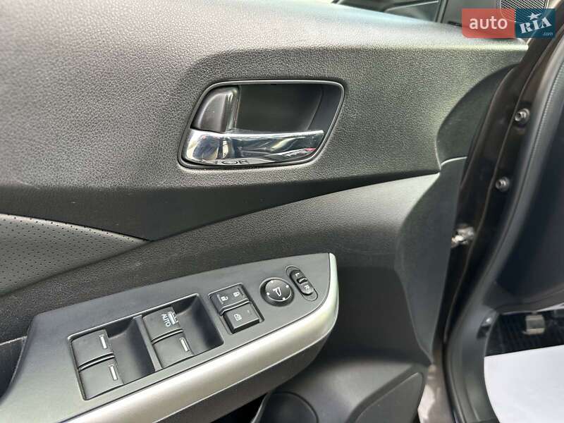 Позашляховик / Кросовер Honda CR-V 2015 в Запоріжжі