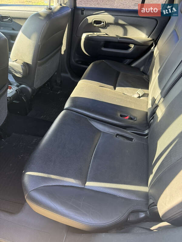 Позашляховик / Кросовер Honda CR-V 2006 в Рокитному