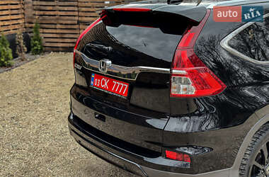 Позашляховик / Кросовер Honda CR-V 2016 в 