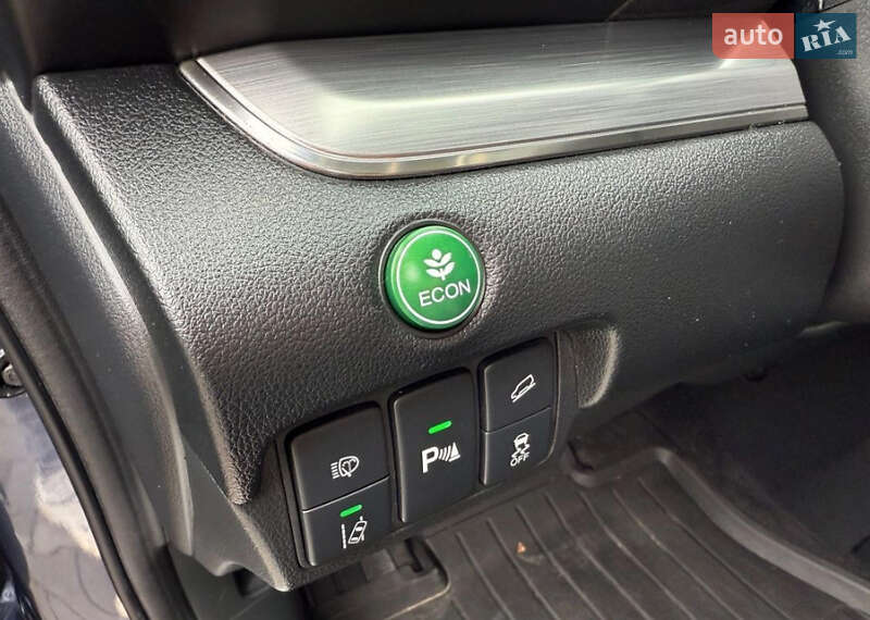 Позашляховик / Кросовер Honda CR-V 2018 в Львові