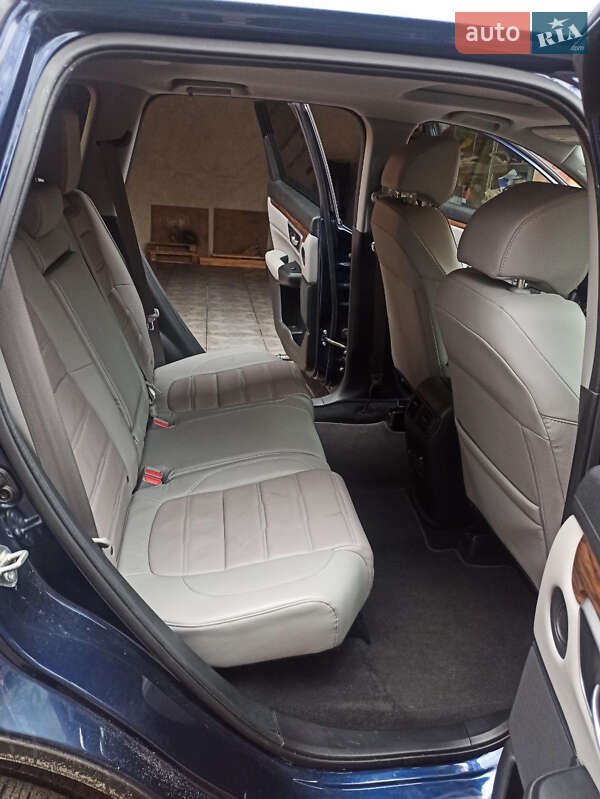 Позашляховик / Кросовер Honda CR-V 2017 в Здолбуніві