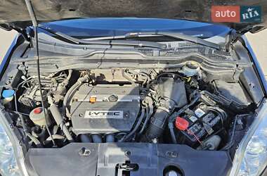 Позашляховик / Кросовер Honda CR-V 2007 в 