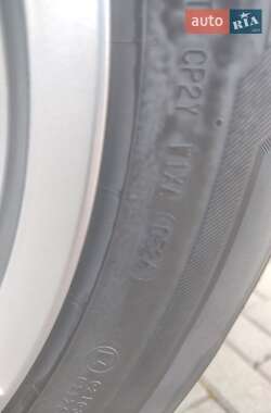 Позашляховик / Кросовер Honda CR-V 2012 в 