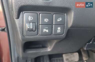 Позашляховик / Кросовер Honda CR-V 2012 в 