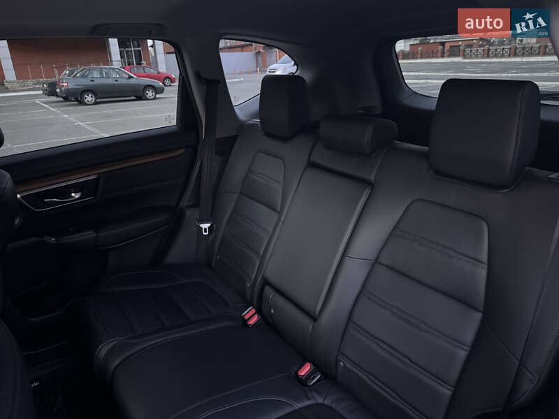 Внедорожник / Кроссовер Honda CR-V 2020 в Киеве