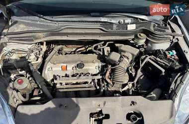 Внедорожник / Кроссовер Honda CR-V 2010 в 