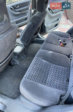 Внедорожник / Кроссовер Honda CR-V 2000 в 