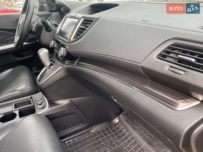 Внедорожник / Кроссовер Honda CR-V 2015 в Харькове