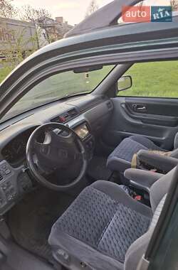 Внедорожник / Кроссовер Honda CR-V 2000 в 