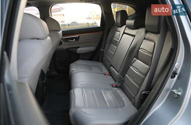 Внедорожник / Кроссовер Honda CR-V 2018 в 