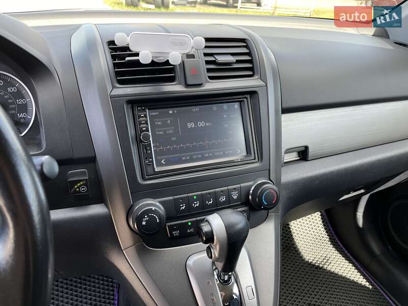 Внедорожник / Кроссовер Honda CR-V 2011 в Киеве