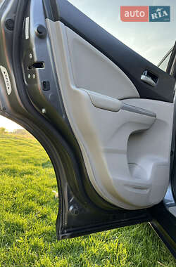 Позашляховик / Кросовер Honda CR-V 2012 в 