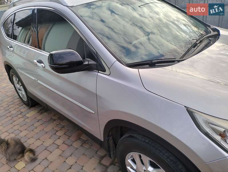 Позашляховик / Кросовер Honda CR-V 2015 в Полтаві