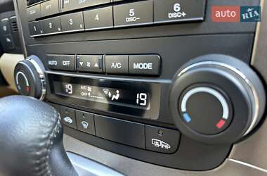 Внедорожник / Кроссовер Honda CR-V 2008 в 