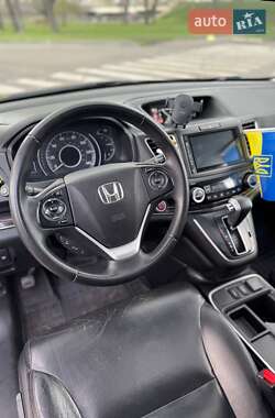 Позашляховик / Кросовер Honda CR-V 2015 в 