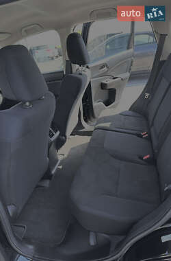 Внедорожник / Кроссовер Honda CR-V 2015 в 