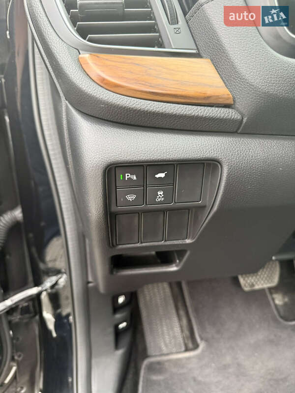 Внедорожник / Кроссовер Honda CR-V 2018 в Днепре